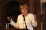 Merkelova podržala politiku niskih kamata u evrozoni