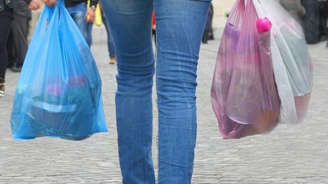 Nemačka štampa kritikuje zabranu plastičnih kesa