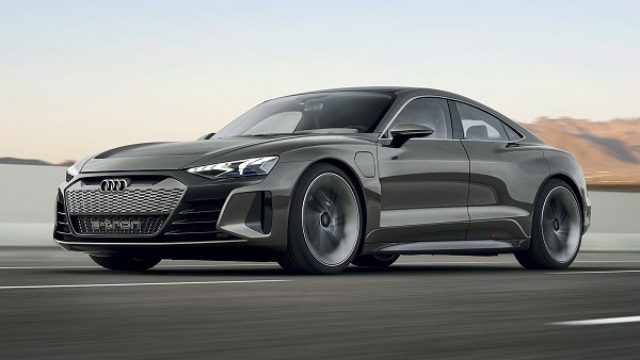 Audi povlači električni SUV čim je započeo prodaju