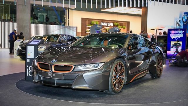 BMW povlači "plug-in" hibride zbog neispravnih baterija