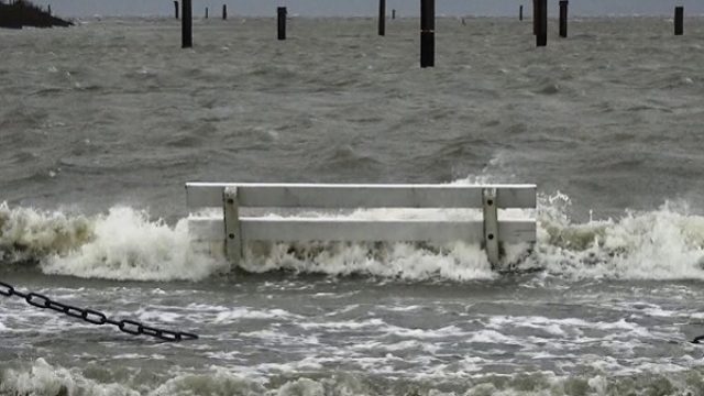 Oluja potopila nemačku luku, ali i proizvela daleko više struje