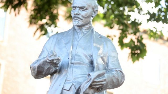 Lenjinova statua postavljena u Gelzenkirhenu